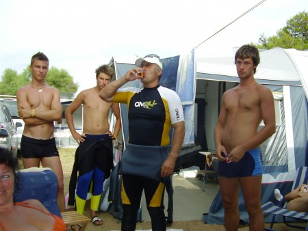 Schramkovci po potápanií-Sardenia.JPG